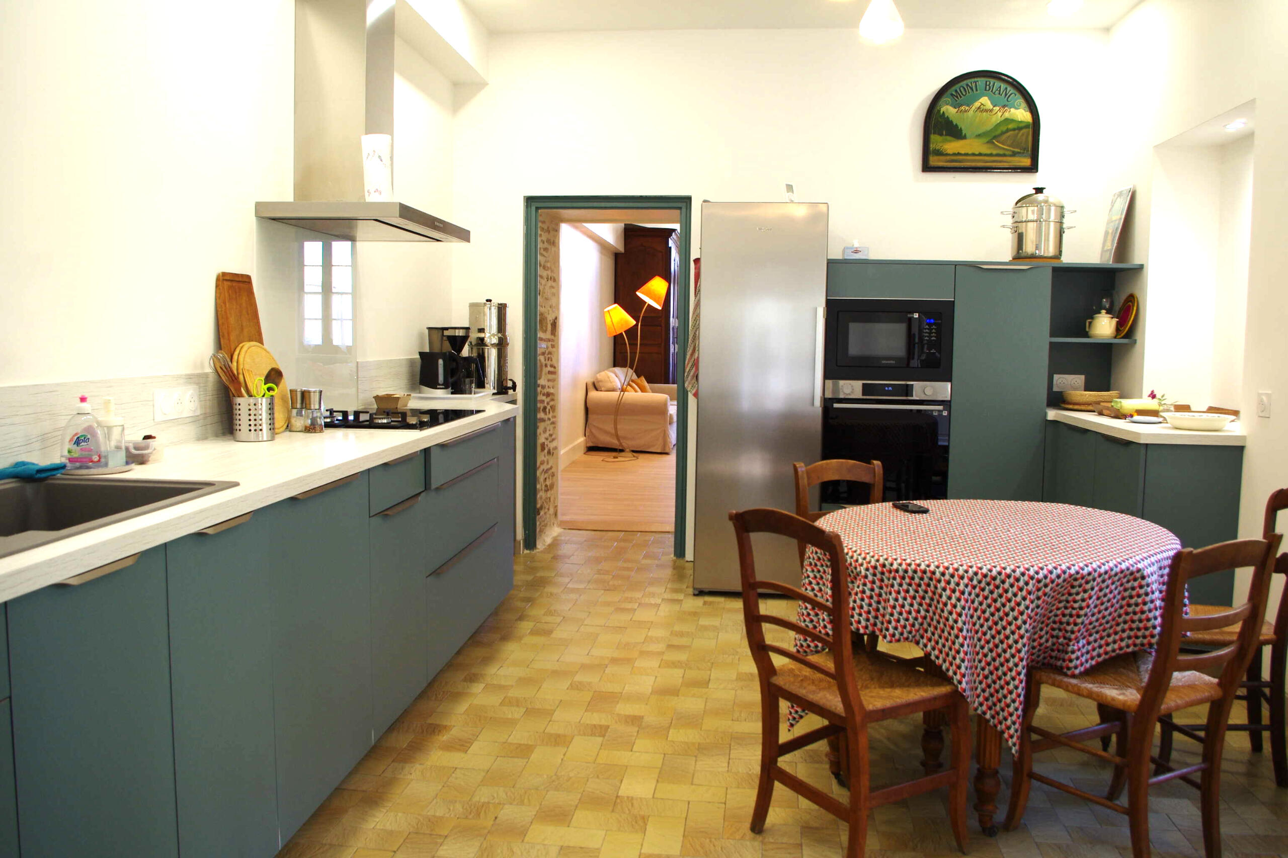 La grande cuisine équipée du gîte de Villeréal